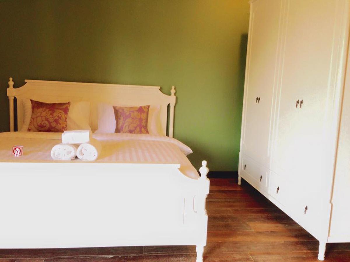 Mulberry House Hotel Pak Thong Chai Bagian luar foto