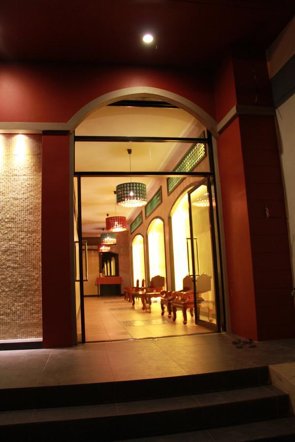 Mulberry House Hotel Pak Thong Chai Bagian luar foto