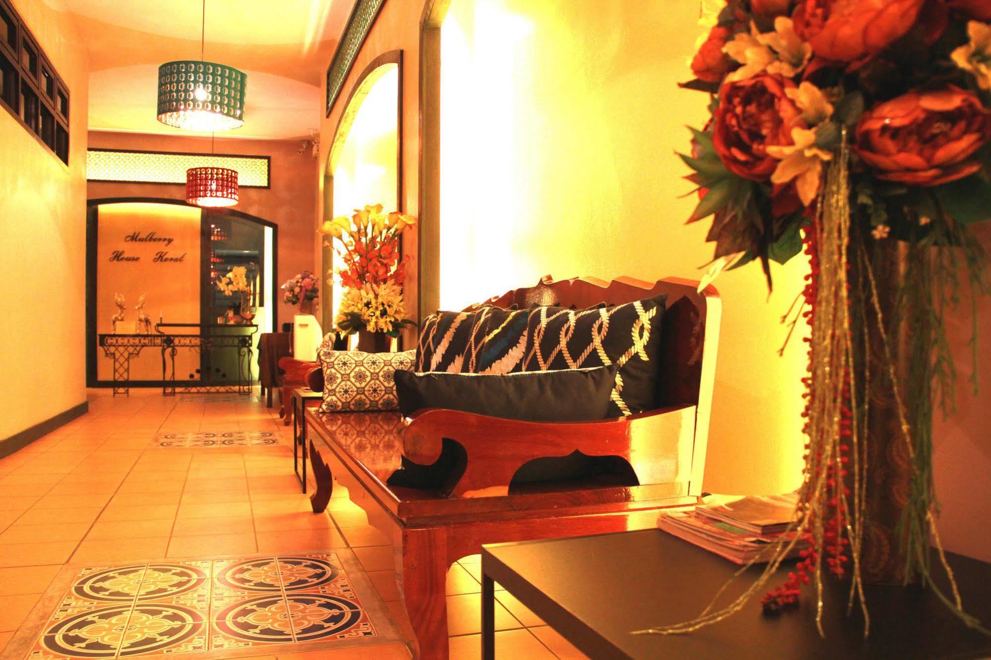 Mulberry House Hotel Pak Thong Chai Bagian luar foto