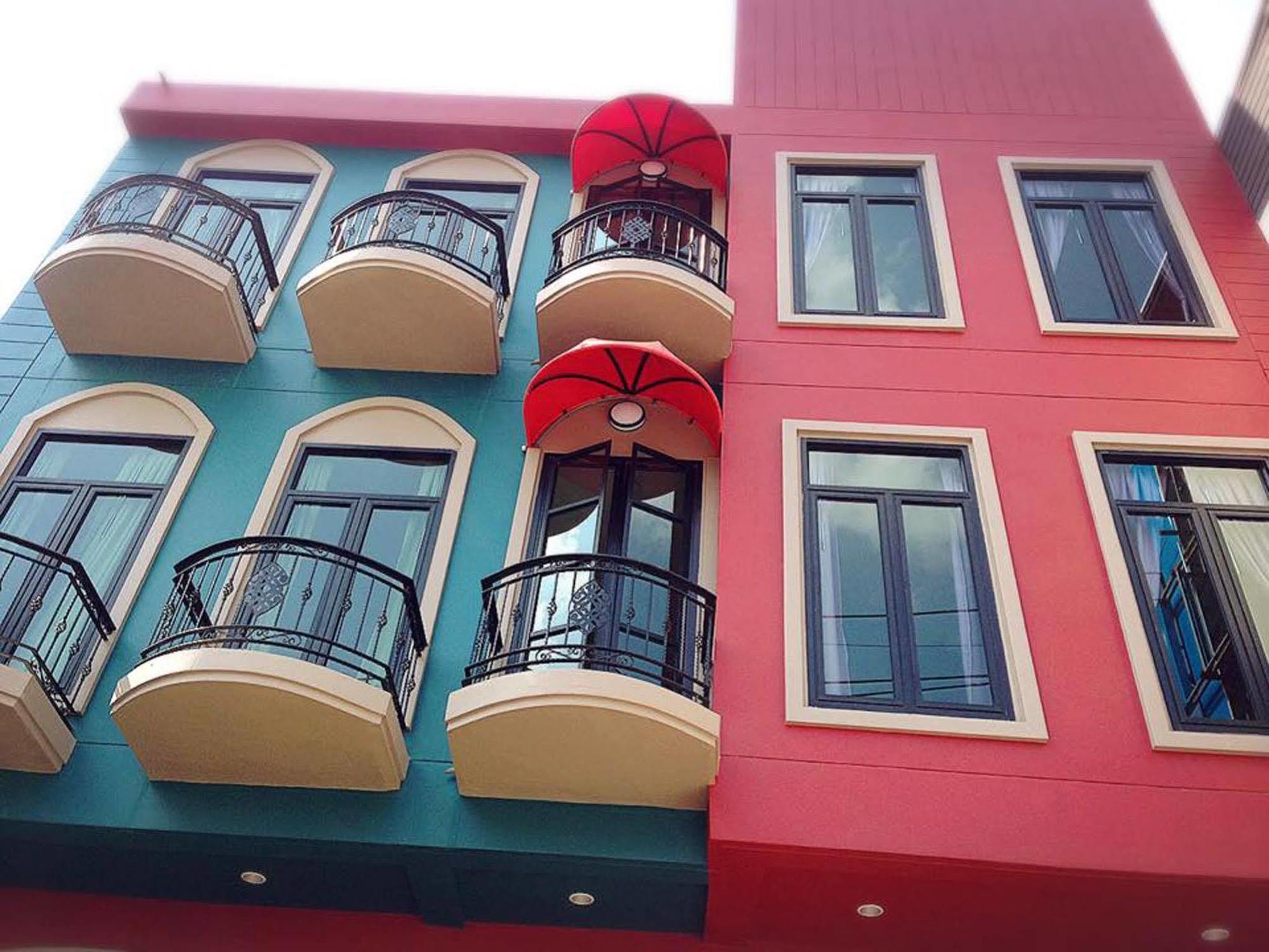 Mulberry House Hotel Pak Thong Chai Bagian luar foto